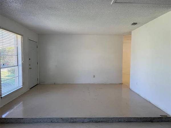 3716 Olney Court, Dallas, TX 75241