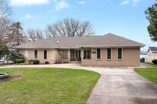 4470 RIVERSIDE Drive, Windsor, ON N8Y 1B8