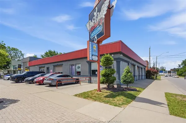 857 HOWARD Avenue, Windsor, ON N9A 1S1