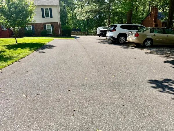210 Woodville DR, Forest, VA 24551