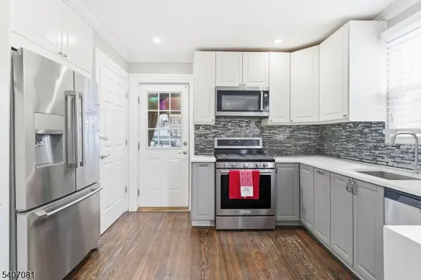 32 Elmwood Ter, Irvington Twp., NJ 07111
