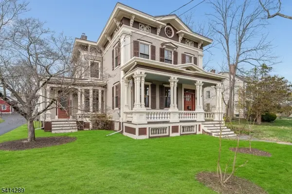 68 W Main St, Clinton Town, NJ 08809