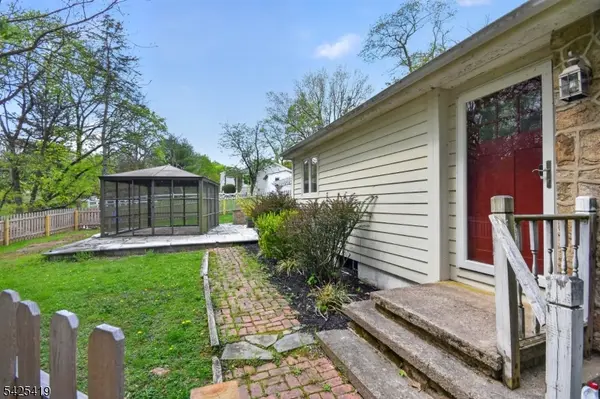 118 Hillside Ter, Lebanon Twp., NJ 07830