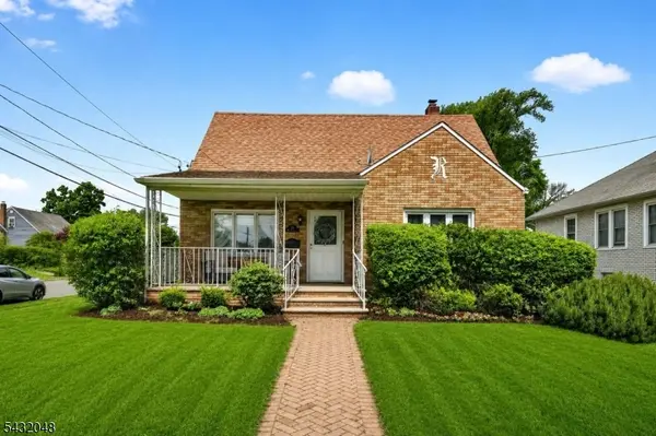 21 5Th Ave,  Linden City,  NJ 07036