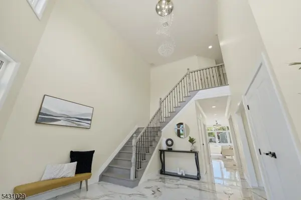 1690 Hamburg Tpke, Wayne Twp., NJ 07470