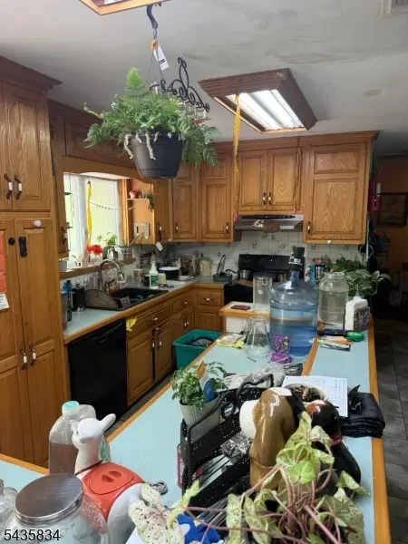 364 Scott Rd, Franklin Boro, NJ 07416
