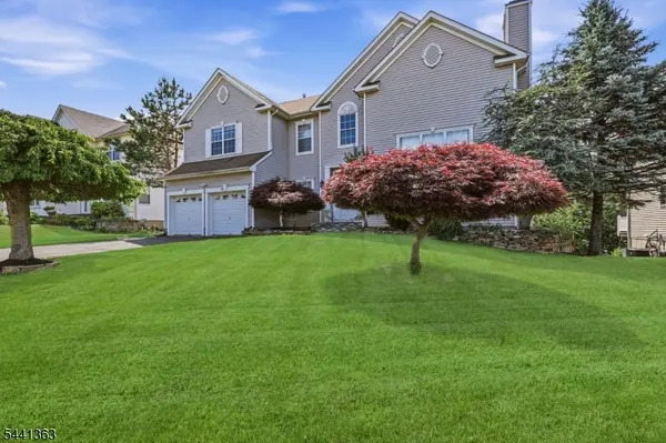 917 Timberline Dr, Jefferson Twp., NJ 07849