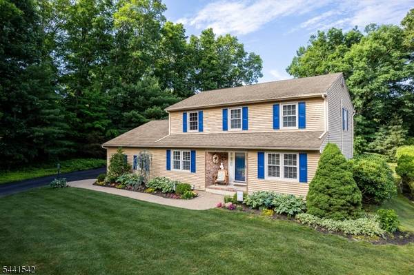 18 Shearman Rd, Roxbury Twp., NJ 07876