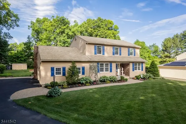 18 Shearman Rd, Roxbury Twp., NJ 07876