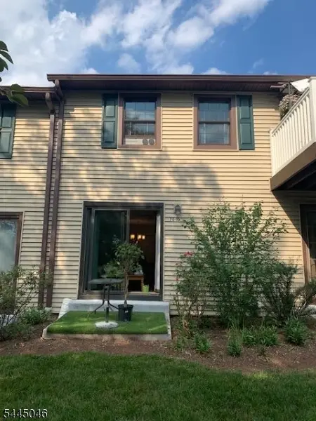 70-10 Prospect St, Metuchen Boro, NJ 08840