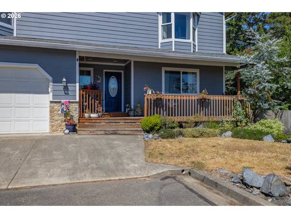 1602 ASH ST, North Bend, OR 97459