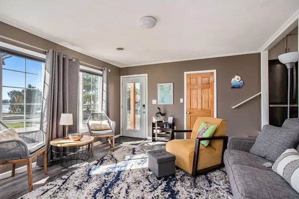 498 Warren RD, Ovid Twp, MI 49036