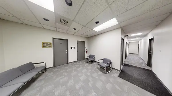 9914 109 AVE #200, Grande Prairie, AB T8V 1R6