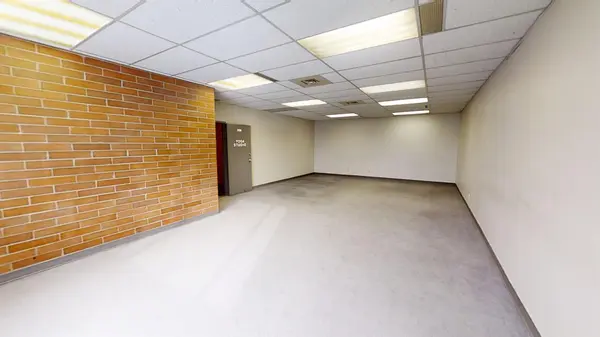 9914 109 AVE #200, Grande Prairie, AB T8V 1R6