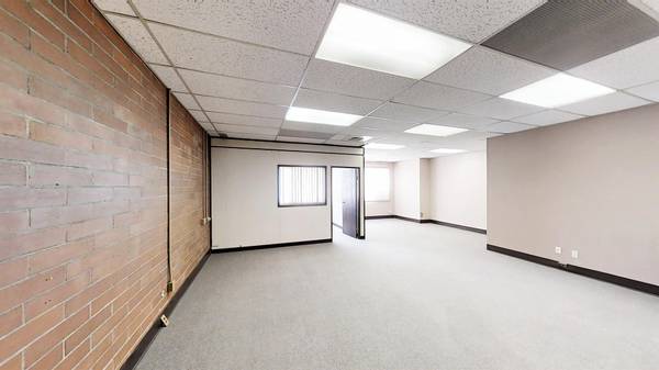 9914 109 AVE #204, Grande Prairie, AB T8V 1R6