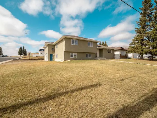 495 6 ST W, Cardston, AB T0K0K0