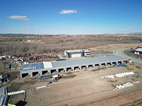 25 Southbank CRES ##1, Okotoks, AB T1S 5S8