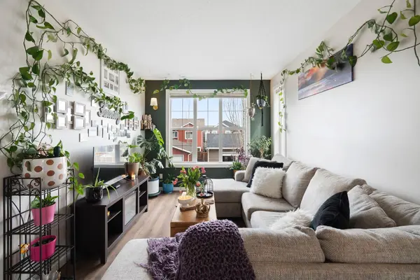 130 New Brighton WAY SE #438, Calgary, AB T2Z 1H7