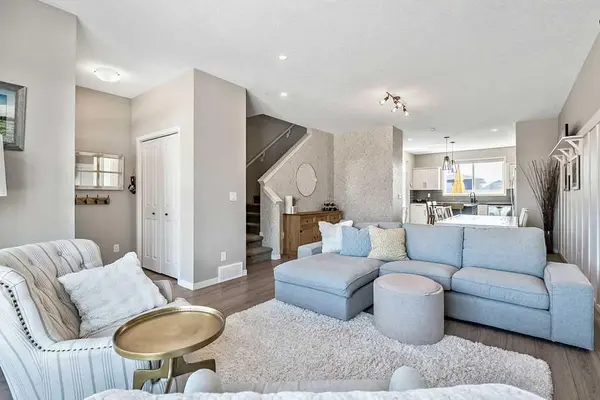 233 D'arcy Ranch DR, Okotoks, AB T1S 5T1