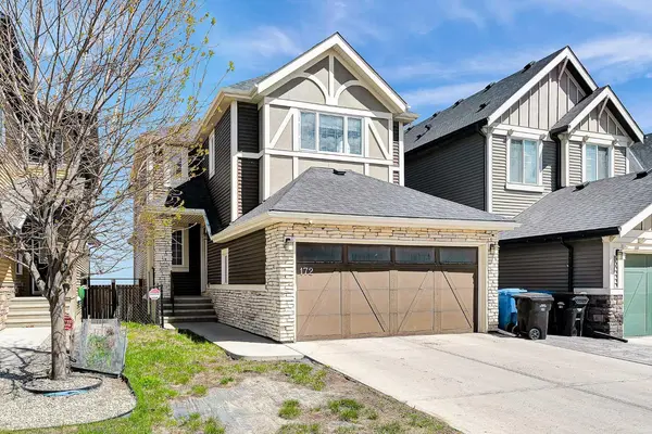 172 Sherwood SQ NW, Calgary, AB T3R 0R8