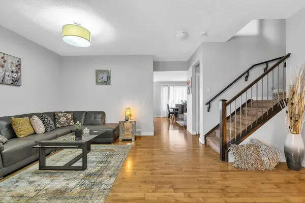 172 Sherwood SQ NW, Calgary, AB T3R 0R8