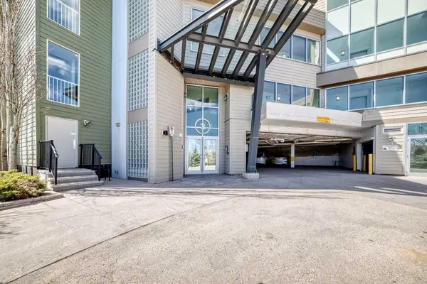 4303 1 ST NE #527, Calgary, AB T2E 7M3