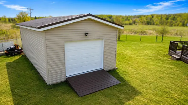 27 Keystone Place, Whitecourt, AB T7S 0B2