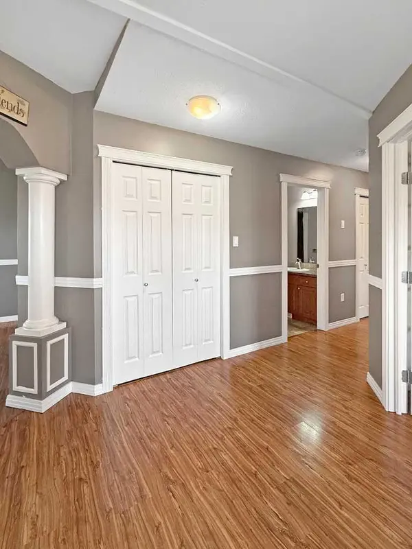 27 Keystone Place, Whitecourt, AB T7S 0B2