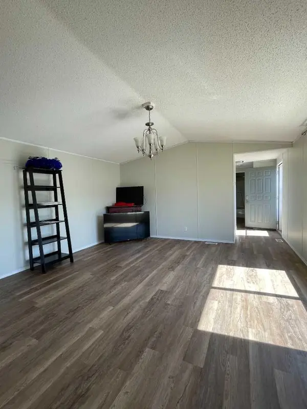 12 Dewberry RD, High Level, AB T0H 1Z0