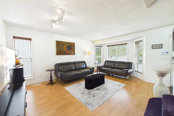 24 Chaparral Ridge CIR SE, Calgary, AB T2X 3K2