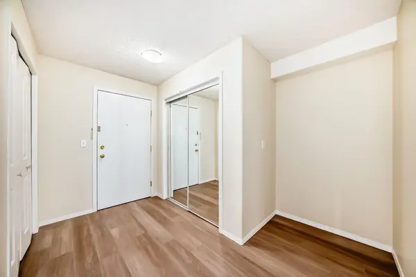 2280 68 ST NE #1302, Calgary, AB T1Y 7M1