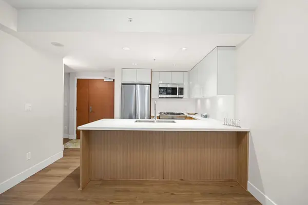 519 Riverfront AVE SE #206, Calgary, AB T2G 5C3