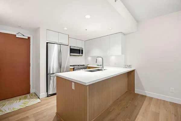 519 Riverfront AVE SE #206, Calgary, AB T2G 5C3