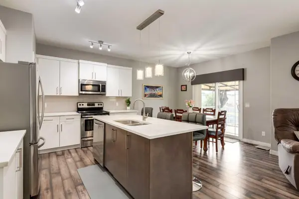 165 Bayside LOOP SW, Airdrie, AB T4B 3W7