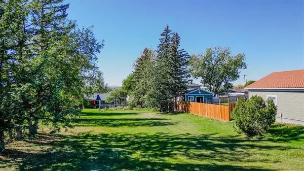 731 2 ST E, Cardston, AB T0K 0K0