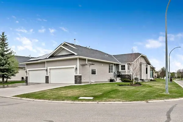 202 Riverside CRES NW, High River, AB T1V 0A2