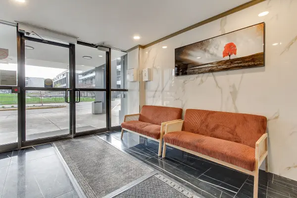 10 Sunny Glen WAY #909, Toronto C11, ON M3C 2Z3