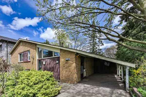 56 Grangemill CRES, Toronto C13, ON M3B 2J2
