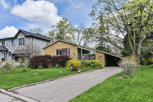 56 Grangemill CRES, Toronto C13, ON M3B 2J2