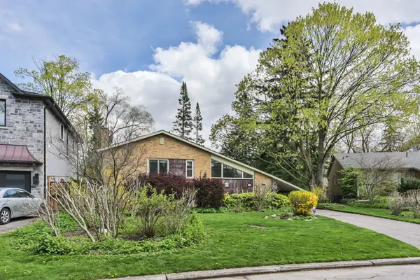 56 Grangemill CRES, Toronto C13, ON M3B 2J2