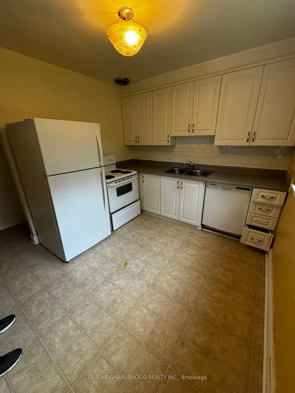 105 Poyntz AVE #Upper, Toronto C07, ON M2N 1J3