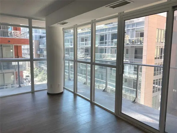 126 Simcoe ST #504, Toronto C01, ON M5H 4E6