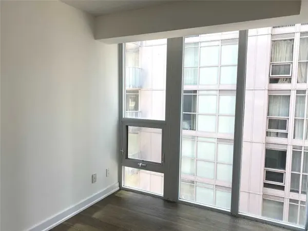 126 Simcoe ST #504, Toronto C01, ON M5H 4E6