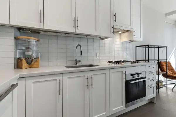29 Queens Quay E #518, Toronto C01, ON M5E 0A4