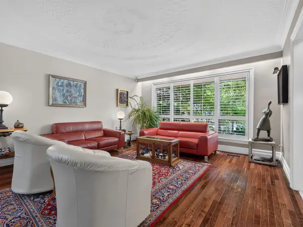 105 Palm DR, Toronto C06, ON M3H 2C2