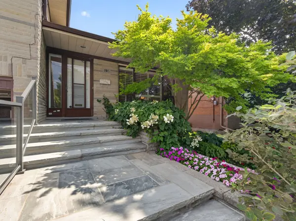 105 Palm DR, Toronto C06, ON M3H 2C2