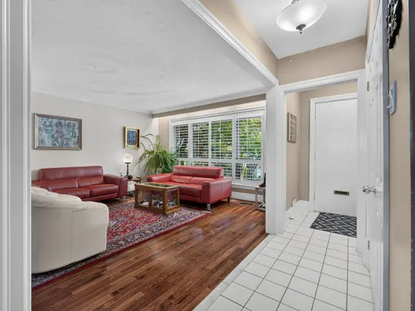 105 Palm DR, Toronto C06, ON M3H 2C2