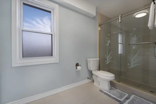 33 Windsor AVE, Ajax, ON L1S 2B1