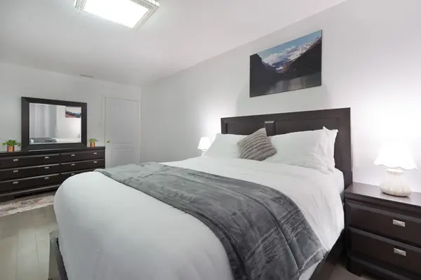 33 Windsor AVE, Ajax, ON L1S 2B1