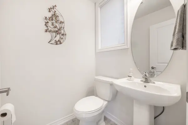 127 Mcphail AVE, Clarington, ON L1C 7H2